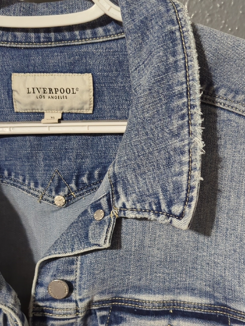 Women's Liverpool Jean Jacket - Picture 4 of 7
